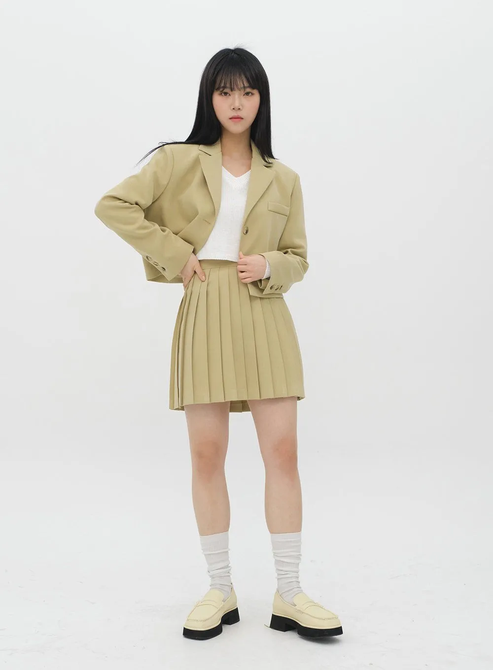 Cropped V Neck Knit C1901