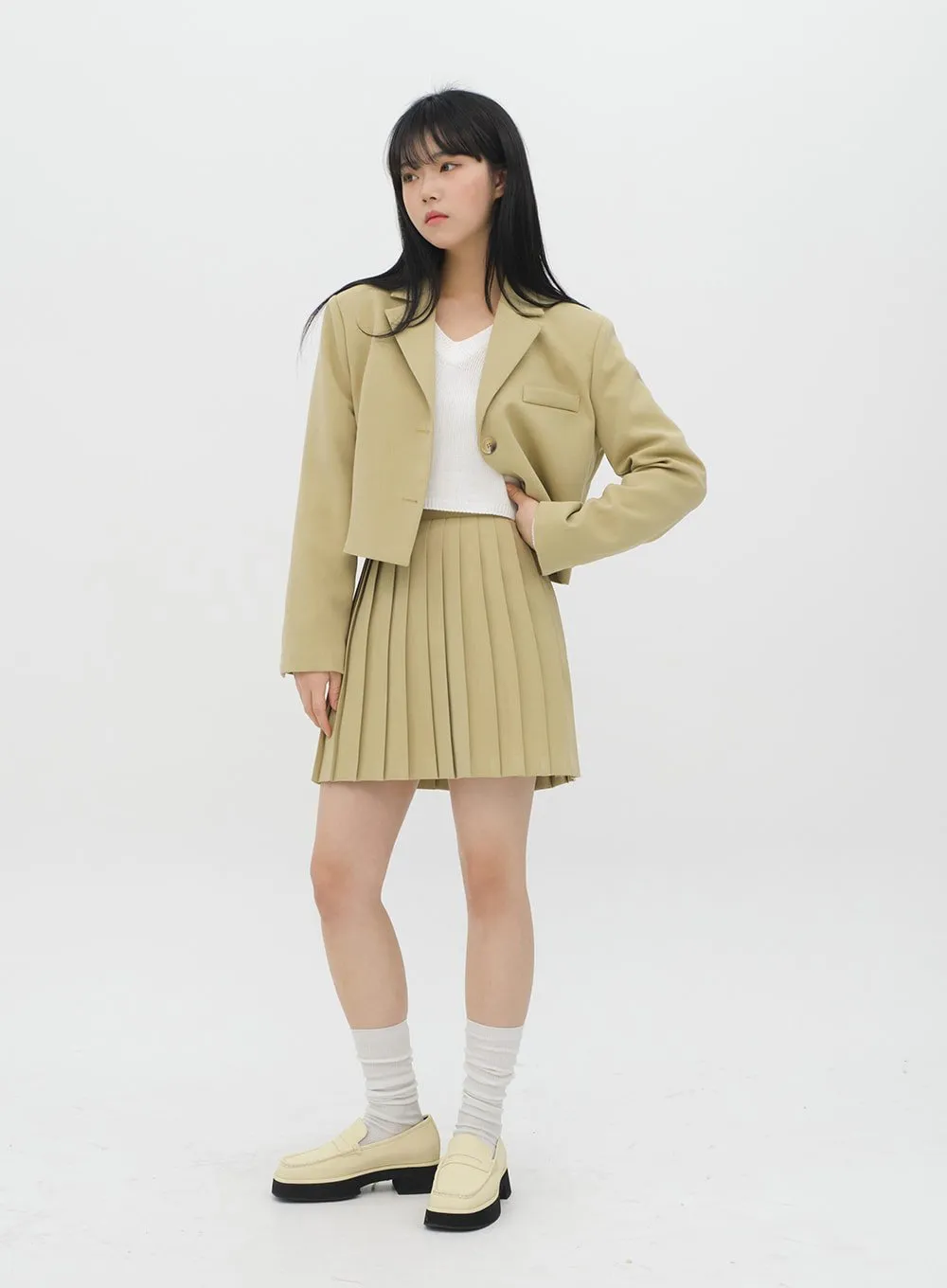 Cropped V Neck Knit C1901