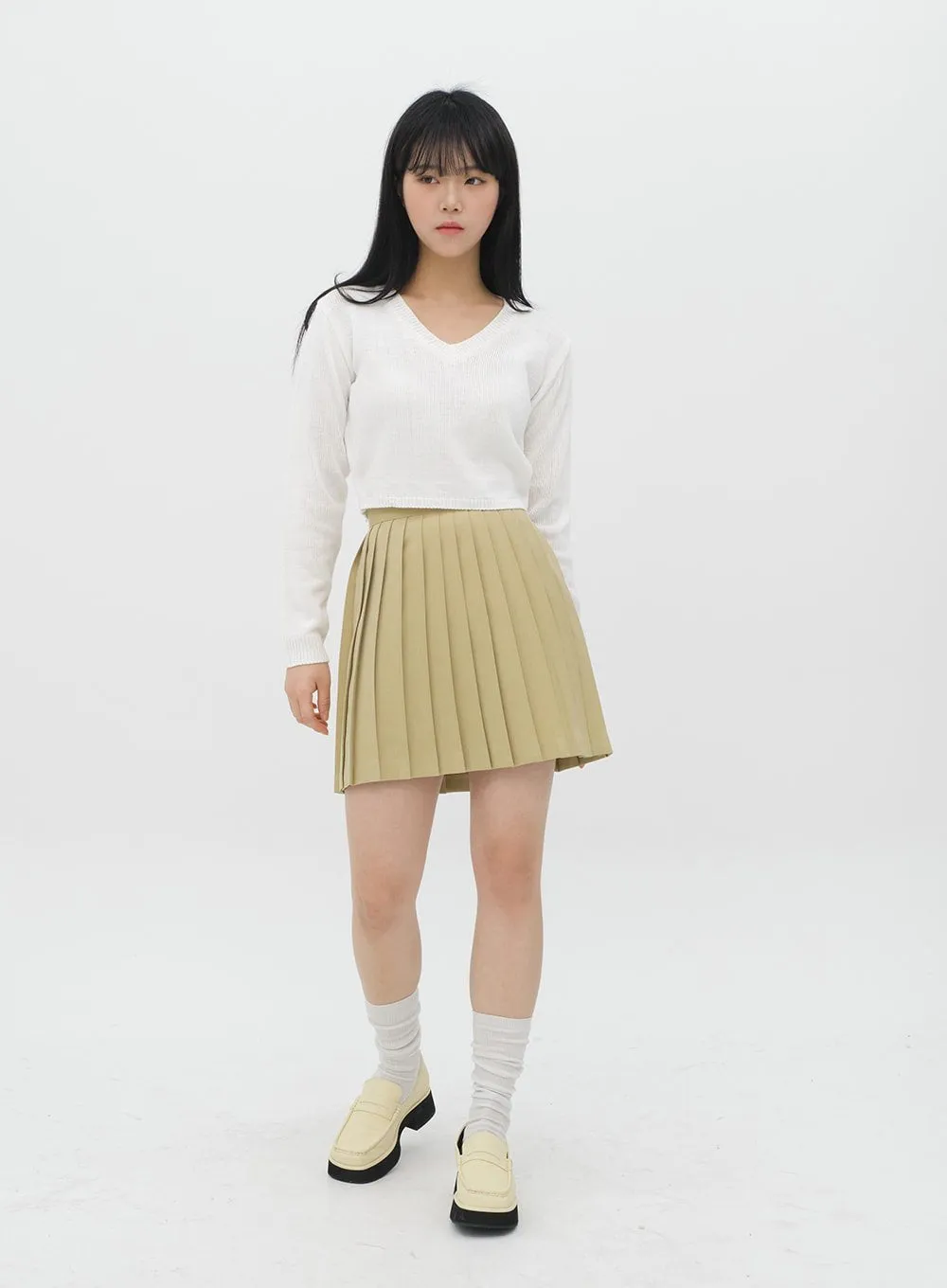 Cropped V Neck Knit C1901
