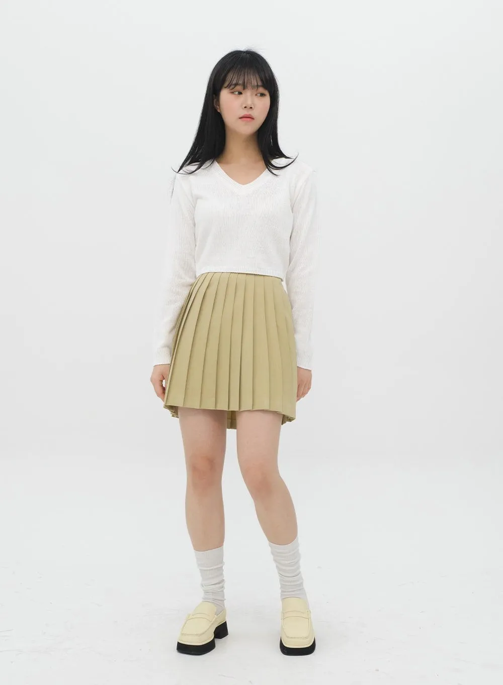 Cropped V Neck Knit C1901