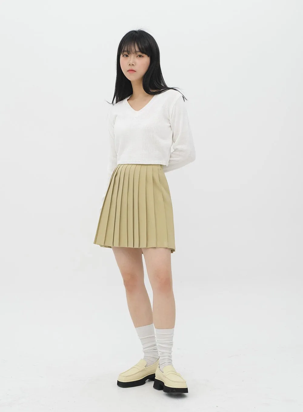 Cropped V Neck Knit C1901