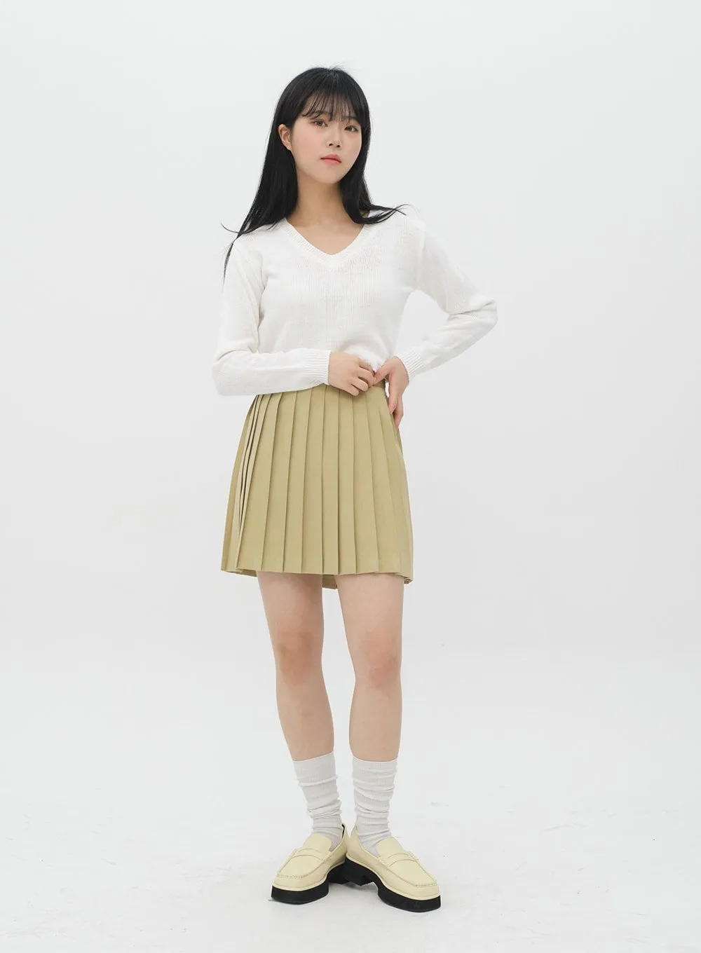 Cropped V Neck Knit C1901