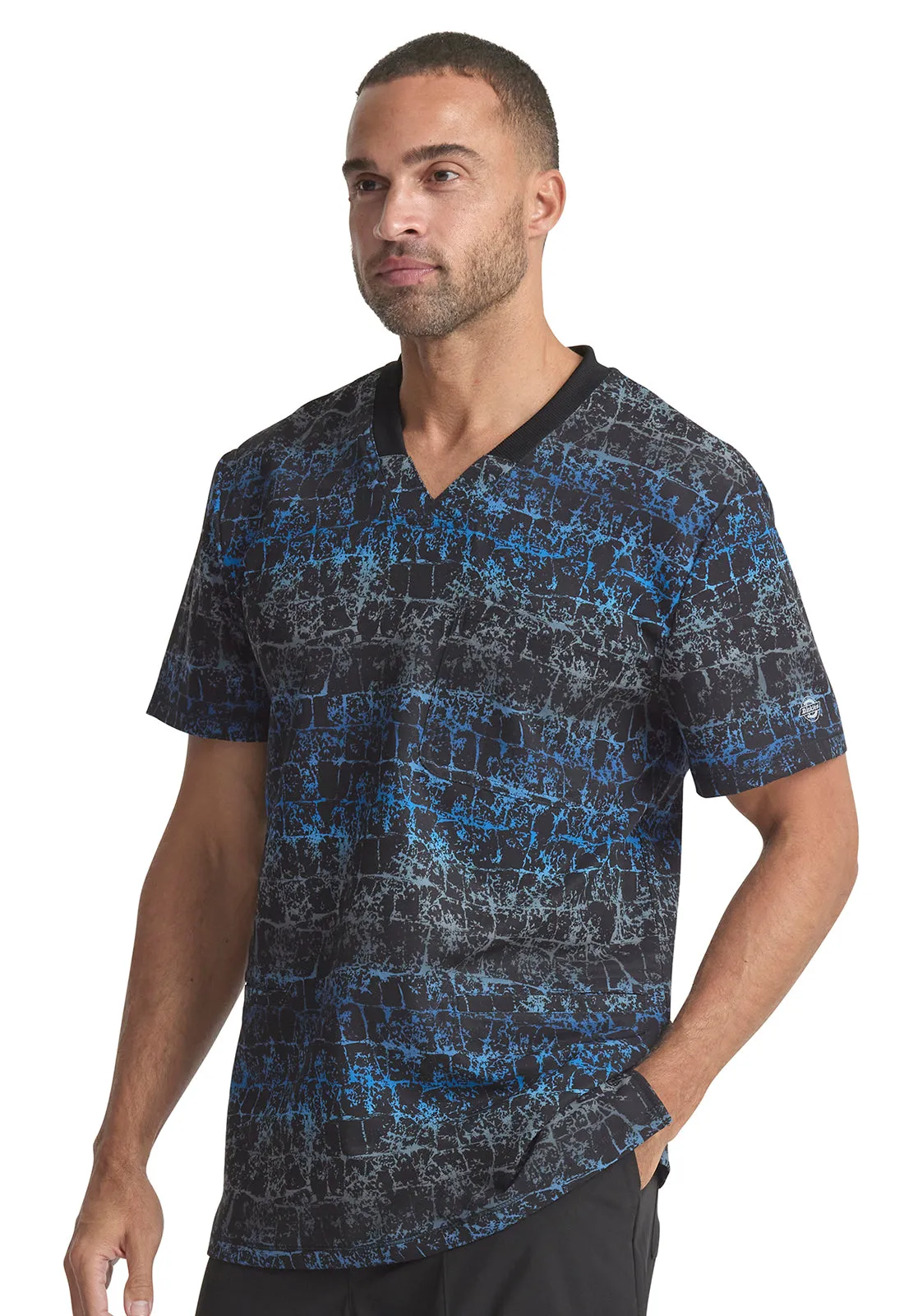 Dynamix - Men's Rib Knit V-Neck Print Top
